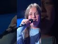 Lo "Straordinario" spettacolo di Aurora a #TheVoiceKidsIt sulle note di Chiara Galiazzo 🎤