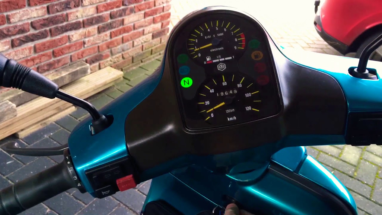 Vespa Cosa 200 GS coldstart - YouTube