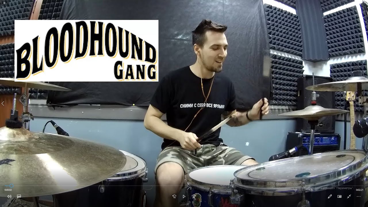 Bloodhound gang the ballad. Bloodhound gang Drummer. Bloodhound gang барабанщик. Bloodhound gang обложка. The Ballad of Chasey Lain Bloodhound gang обложка.