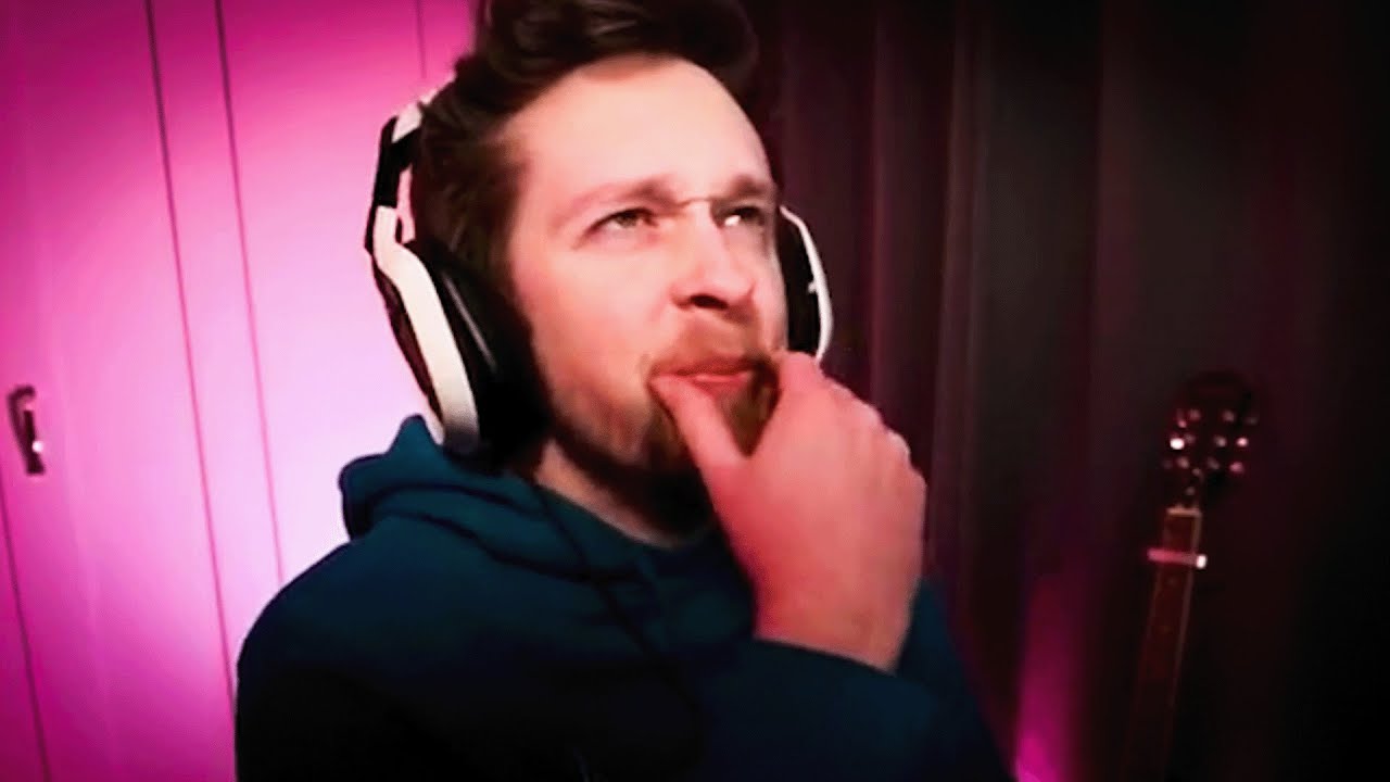 Youtuber Starts his Stream Muted YouTube