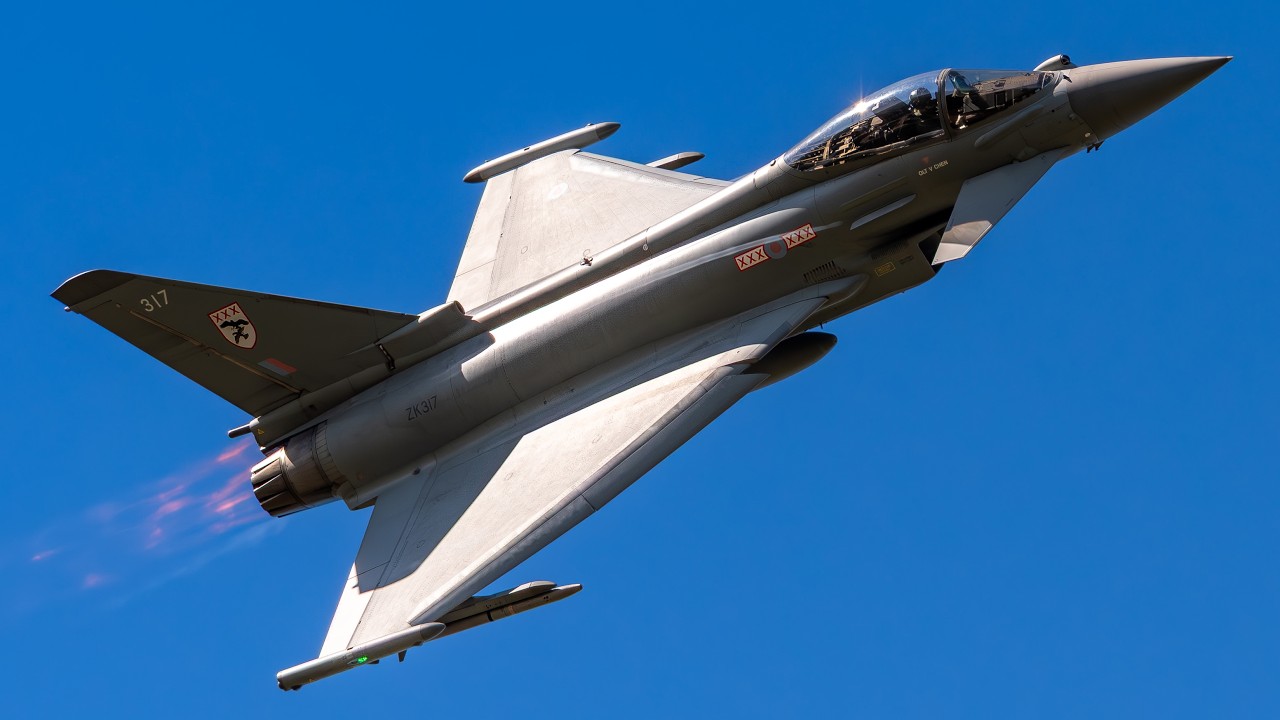 raf-coningsby-typhoon-display-dragon01-first-500ft-display-26-03