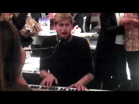 Andrew McMahon plays new song Platform Flyer