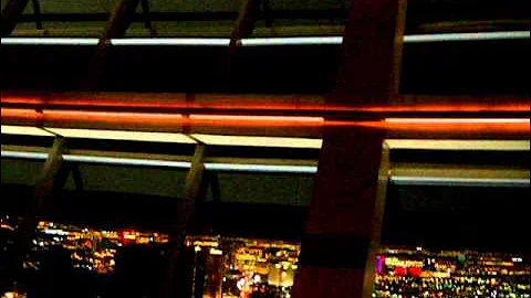 Guy jumps off Stratosphere building during my dinner