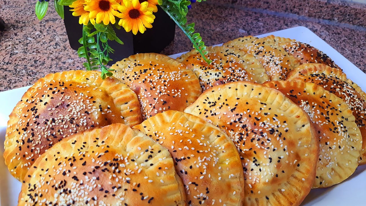 الفطيرة التركية من اطيب الوصفات بعجينة قطنية وحشوة شهية 😋👌🏻