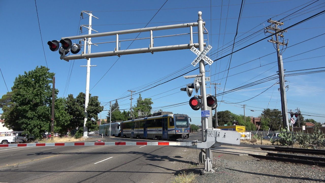 SACRT 222 Light Rail Inbound, Stockton Blvd. And 34th St. Railroad