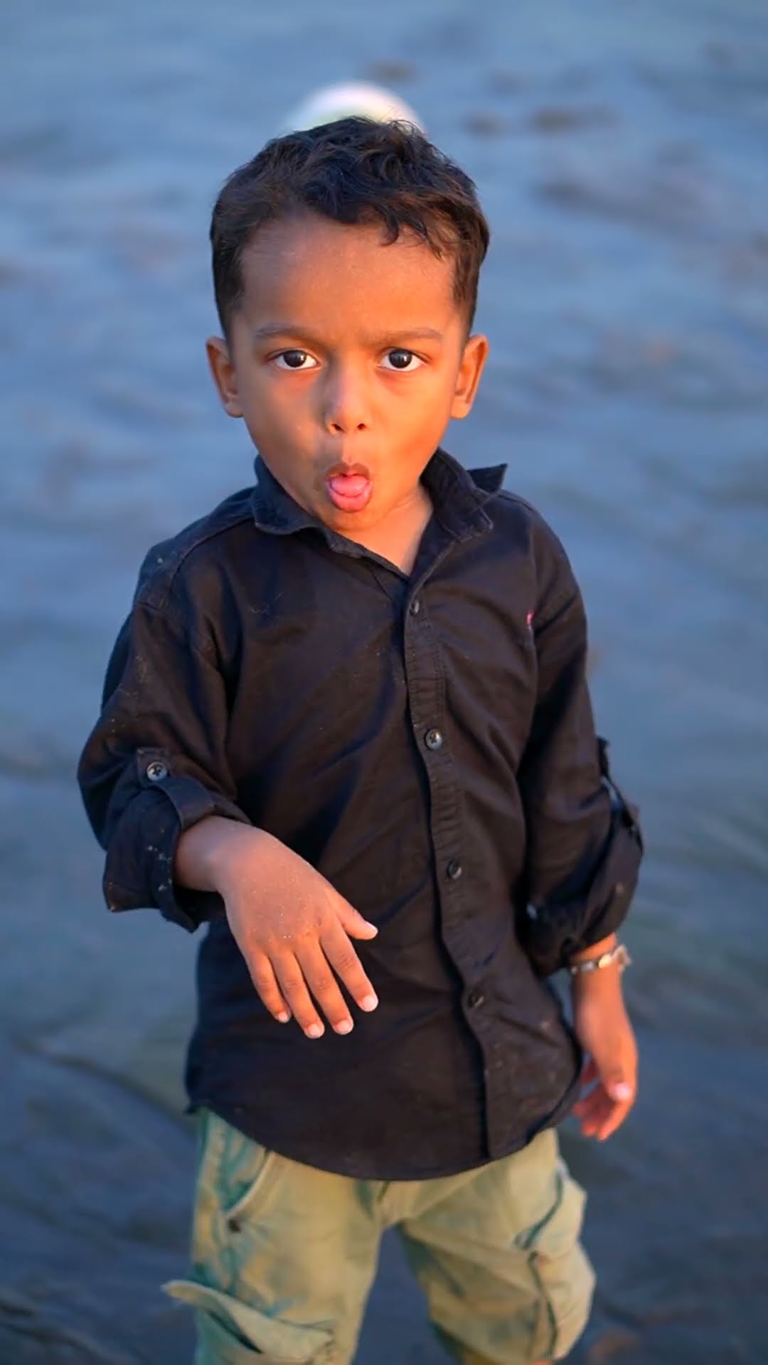 Arhaan ne Papa ko tasty Lollipop khilai ?? #shorts #funnyshorts #funnyvideo