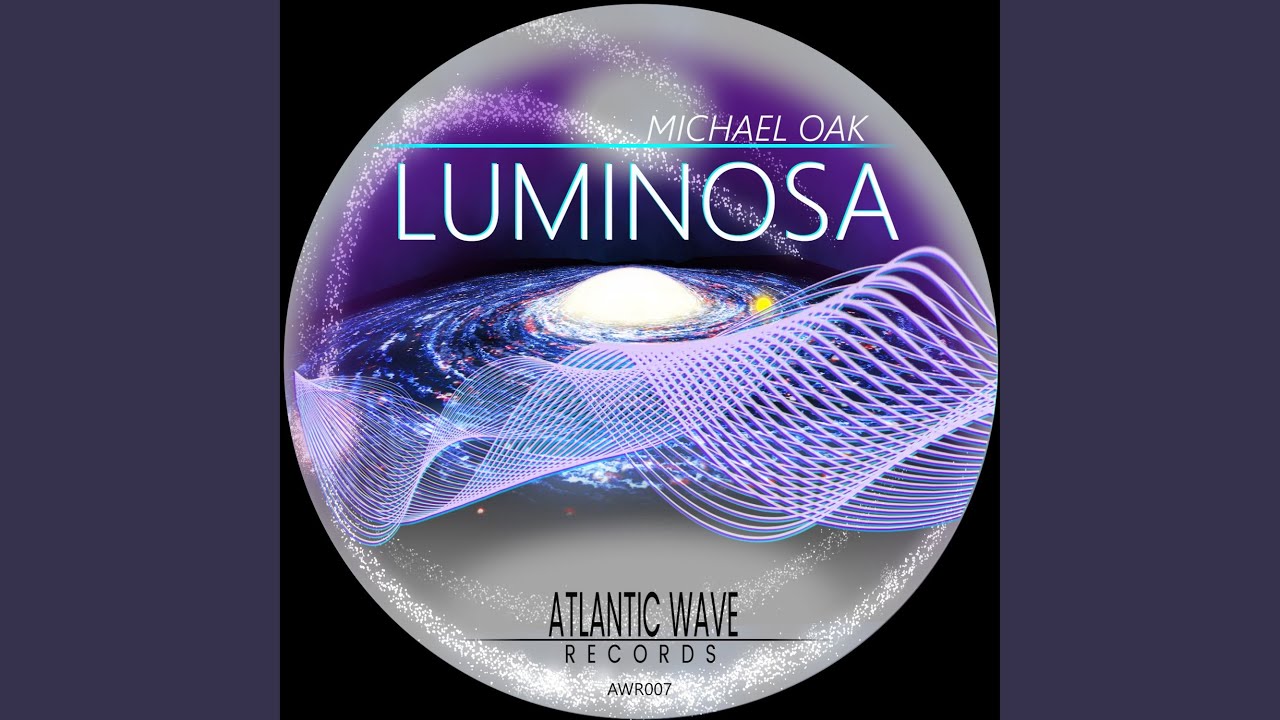在 YouTube 上观看 Luminosa