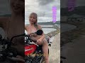 バイクの前で輝く、ゴールドビキニ #shorts #黒木ミサ #ミサチャンネル