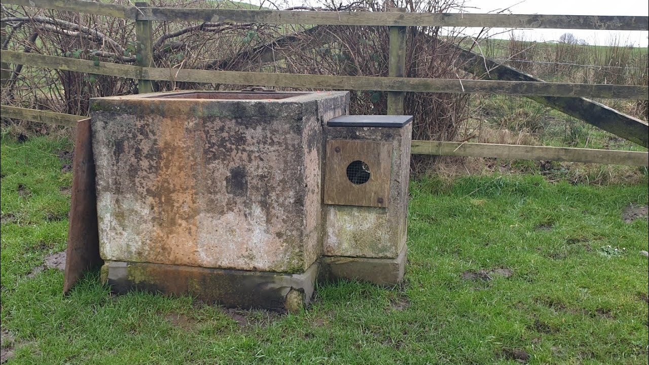 OLD WORLD WAR 2 ROC POST MANCHESTER YouTube