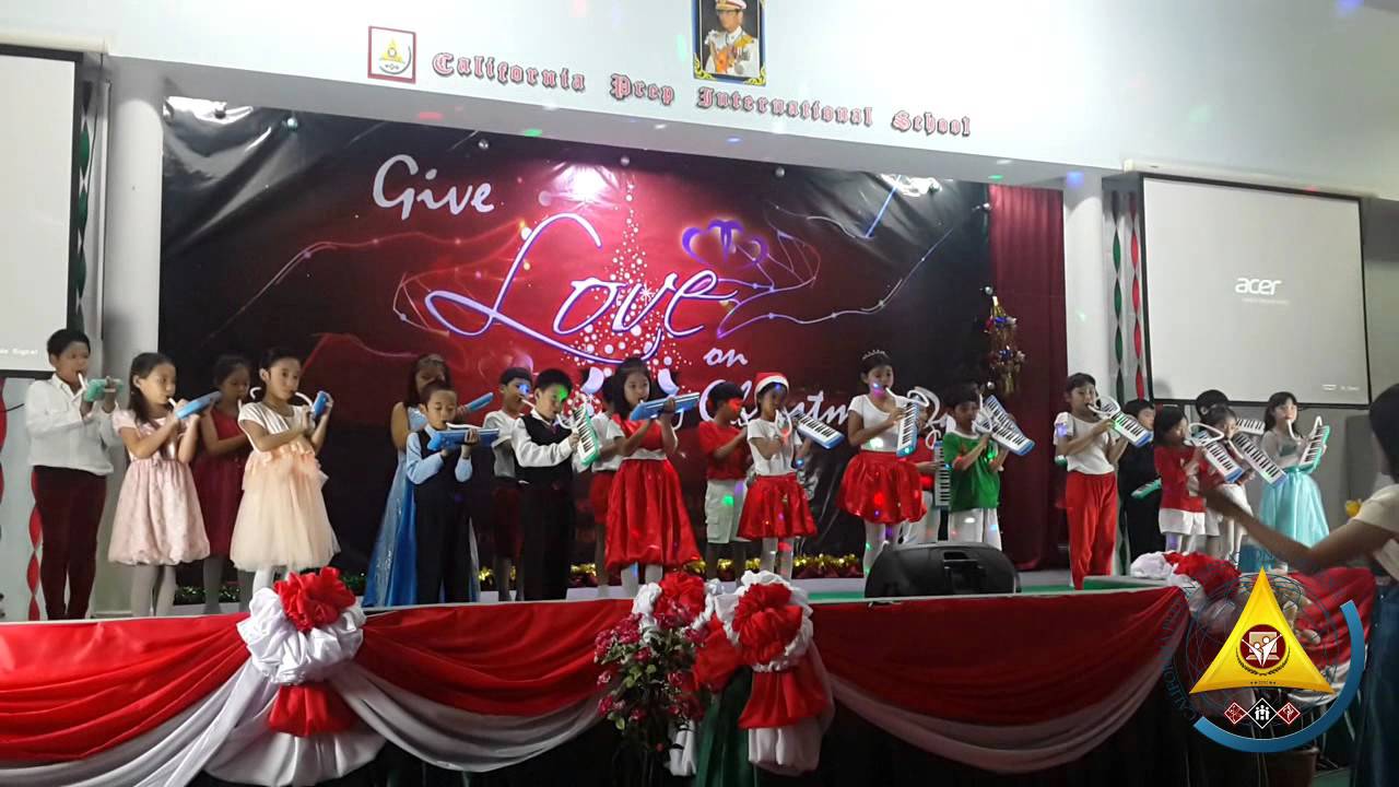 Christmas Program 2014 - Grade 1 to 3 Melodica Rendition