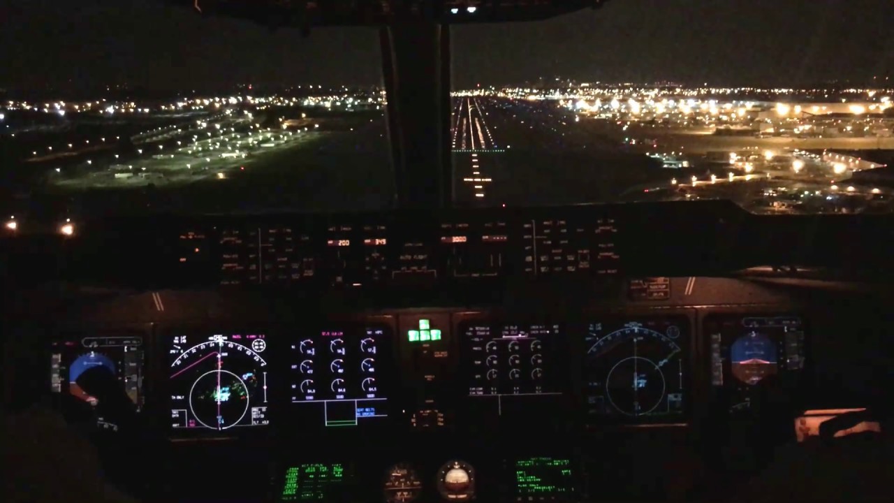 MD-11F Landing