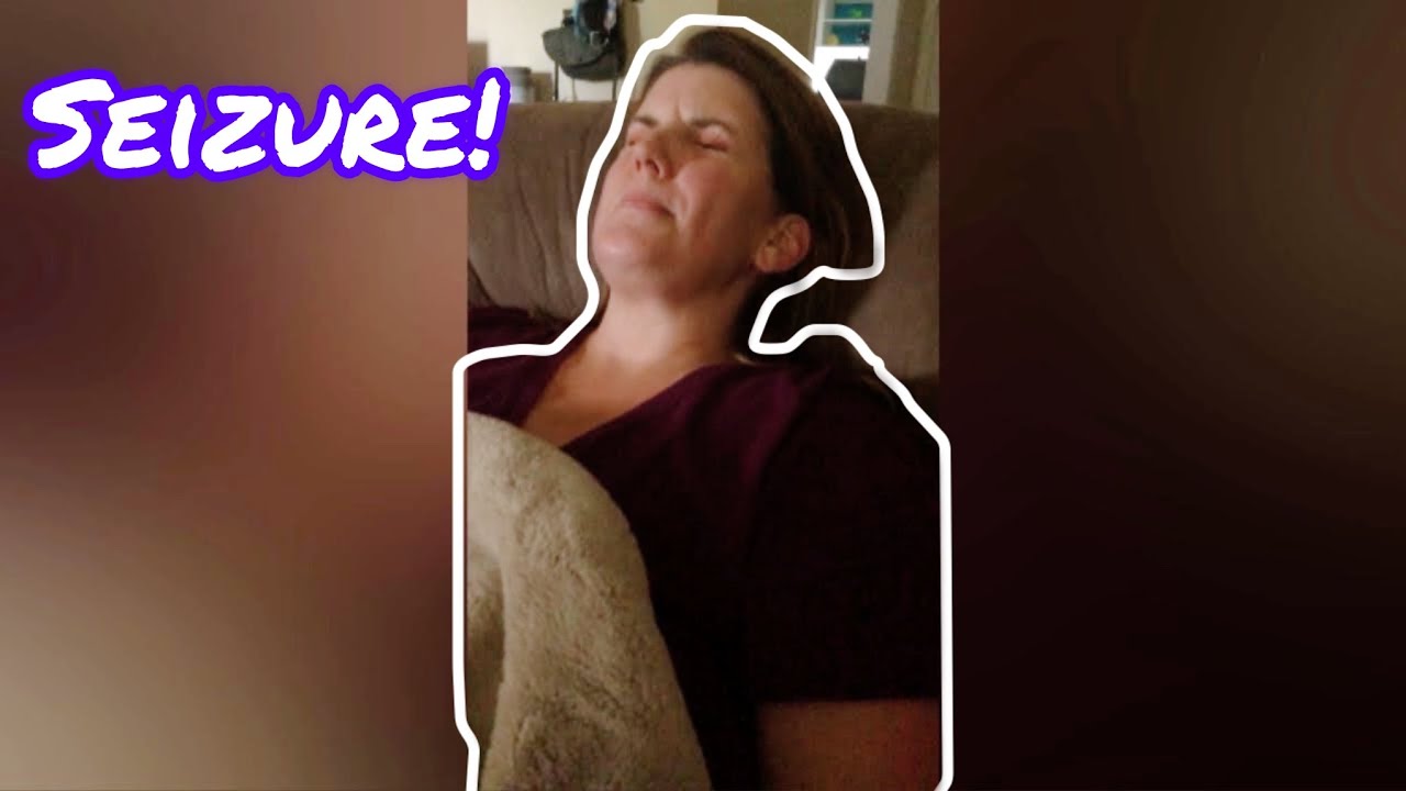 **TRIGGER WARNING ** Actual uncut video of my partial/ temporal lobe seizure.