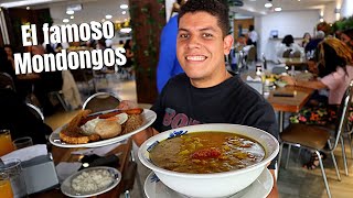 Comiendo en el famoso MONDONGOS de MEDELLIN