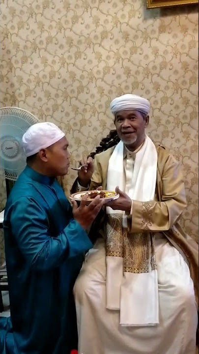 Mengambil keberkahan dari seorang KH. Munawir Aseli