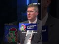 VK: "Grūti piesaistīt cilvēkus, ja atlīdzība iesaldēta" – algas valsts pārvaldē jāindeksē ik gadu
