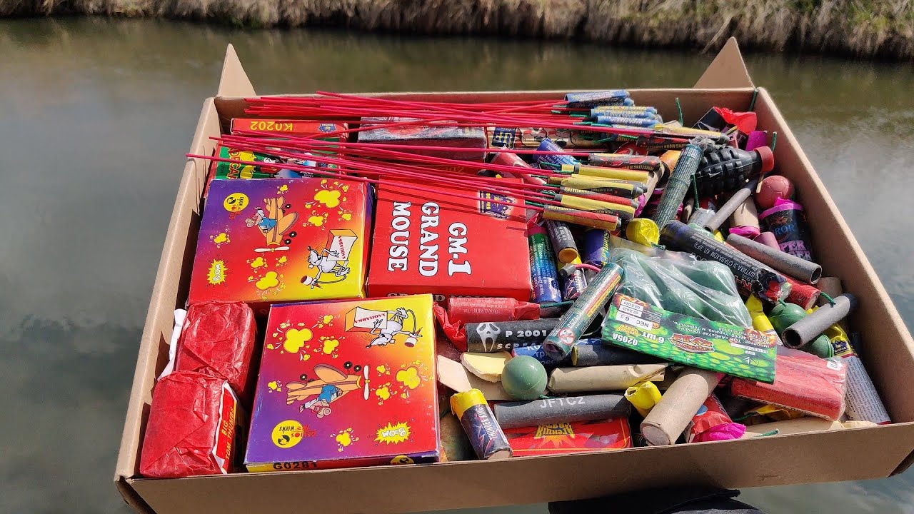 🔥БОЛЬШАЯ ПЕТАРДА под ВОДОЙ 💦 Тест МОЩНЫХ ПЕТАРД в РЕКЕ 💧 ВЗРЫВАЕМ ...