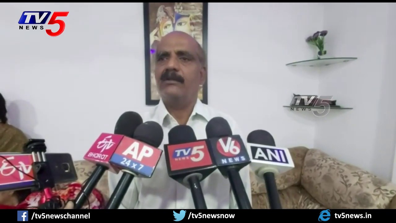 Disha Father On Accused Encounter | Special Thanks to Police | CP Sajjanar | TV5 News Disha Father On Accused Encounter | Special Thanks to Police | CP Sajjanar | TV5 News