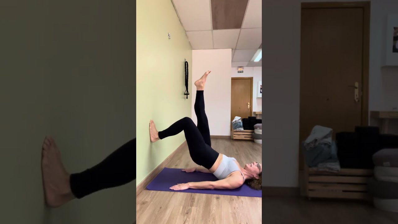 Rutina d’exercicis de Pilates a la paret