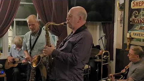 Shady Side - The Alley Cats Dixieland Jazz Band