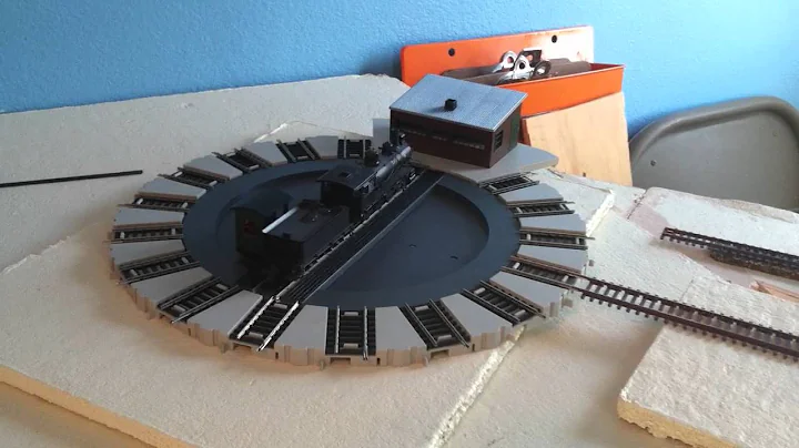 Bachmann Turntable.MOV