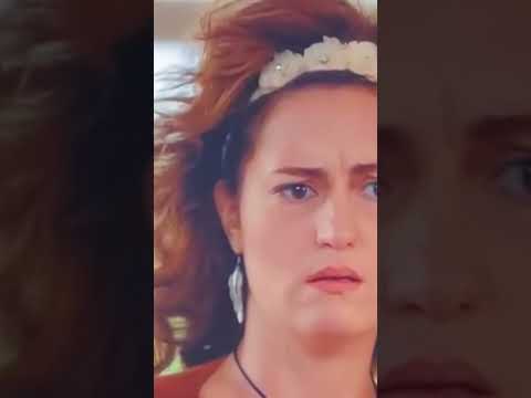Хотели ее убить - но обалдели от ее голой задницы😅#фильмы#сериалы#приколы
