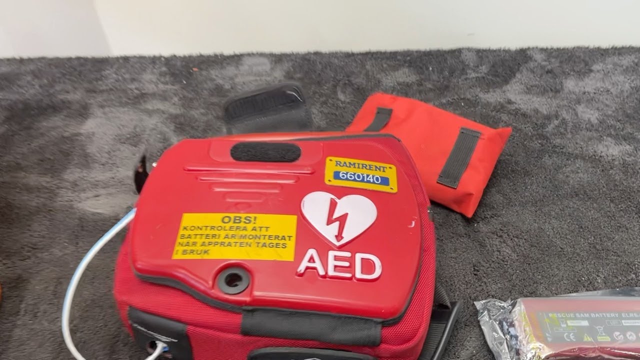 Köp Hjärtstartare Plusab Rescue Sam engelsktalande på Klaravik