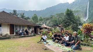 Buka Pintu Langsung Disuguhi Alam Yang Indah.. Nasi Liwet dan Rumah Abah Pemersatu Konten Kreator