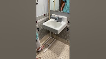 Hands-free countdown timer for washing hands