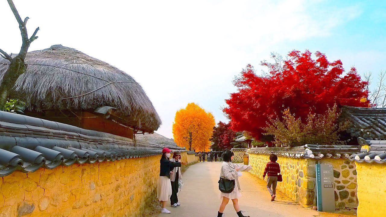 Korea  - Walking in Andong Hahoe Folk Village in the fall - 4K