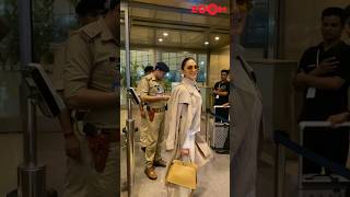 Kiara Advani POSES near the security check on paps' request at the airport #shorts #kiaraadvani