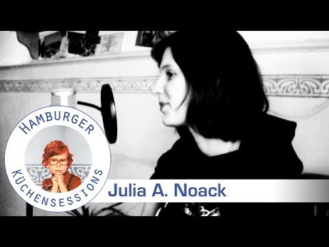 Julia A. Noack "everything alright" live @ Hamburg...