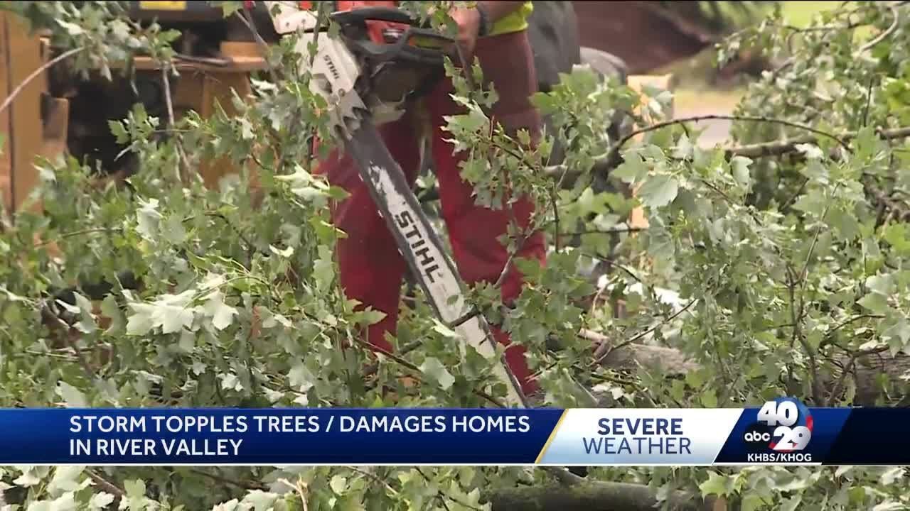 Tuesday thunderstorms topple power lines and trees - YouTube