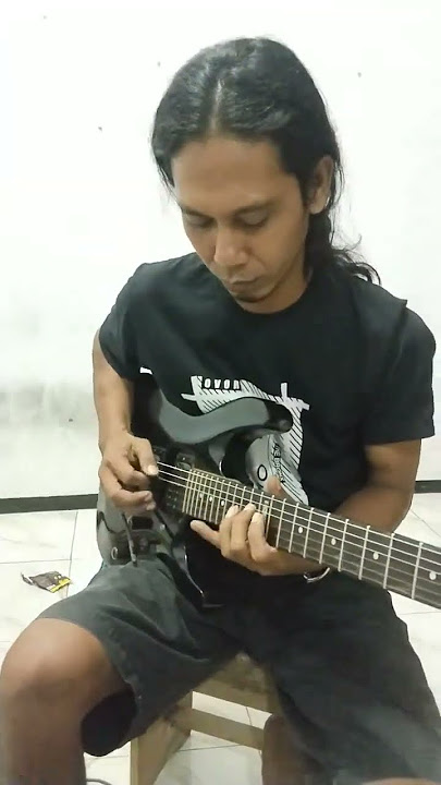 Mencoba Untuk Tida Terlalu Emosi main nya #guitar #shots