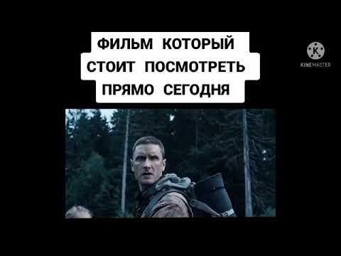 Мужик провалился в лужу. Мужские туфли в грязи. Всплеск лужи. Резиновые сапоги на ногах. Наступил в лужу заразился.