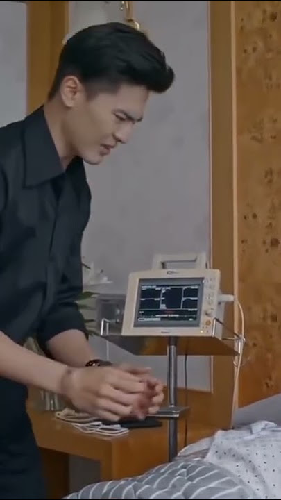 take care of his boyfriend History 3 . trapped