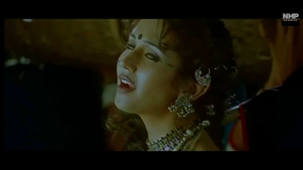 Othayadi Pathayile Official Video  Snegithiye  FullHD  Jyothika  Sharbani  Vidyasagar