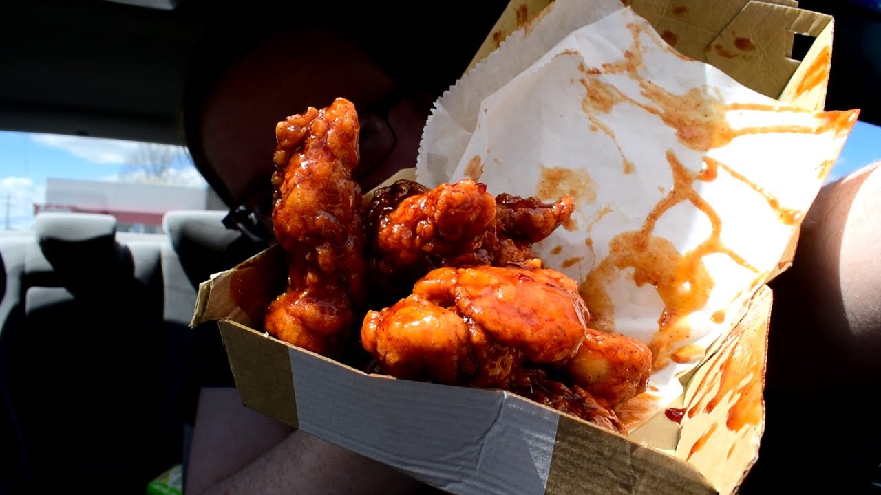 Arby's Hot Honey Boneless Wings and Fries (Fast Food Review) YouTube