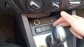 2011-2018 Volkswagen Jetta USB port location