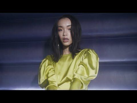 Lexie Liu - Love And Run