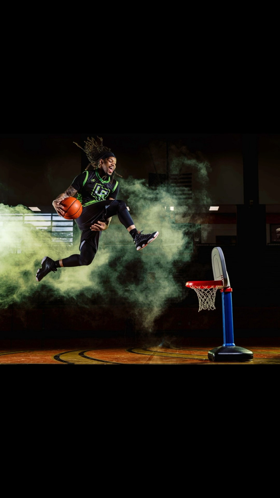 Hoopin’ on the Little Tikes goal! Be like Shaq and grab the rim! #Basketball