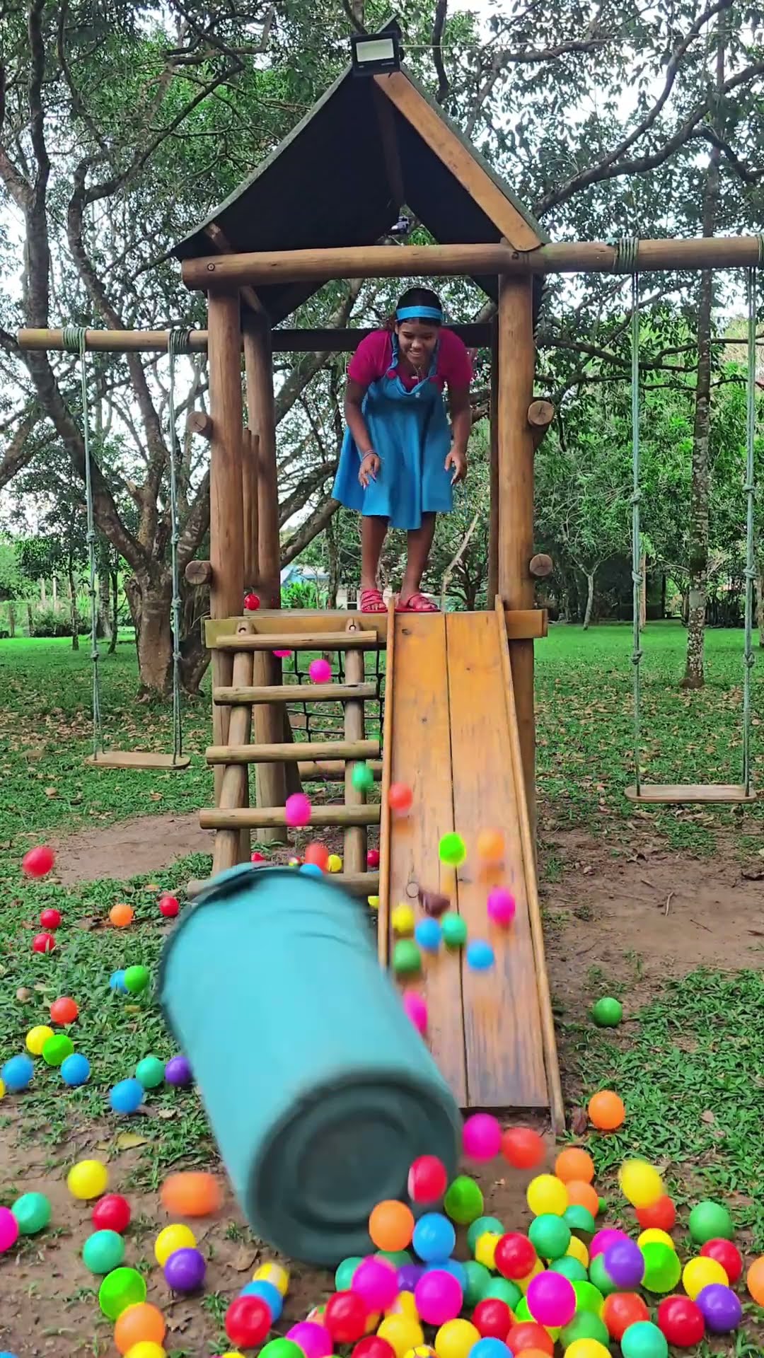 Colors Balls ???⚪️ #funny #comedy #funnyvideo #family #kimberllyekyann #shorts #viralvideo