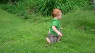20090727 Middlesex #5 of 7 Liam's no-knee-touching crawl on the grass