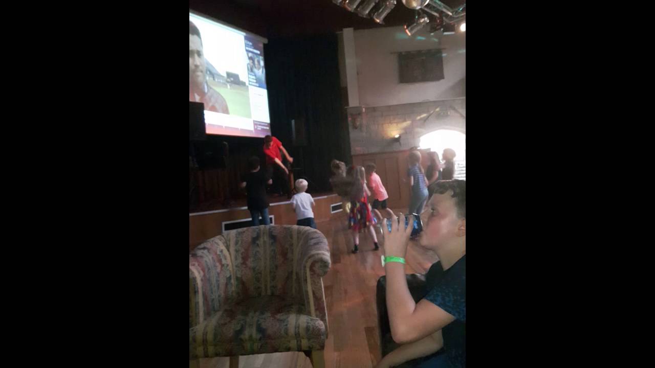 Ross holmes childrens entertainer at the Suncastle skegness