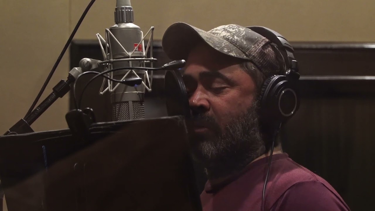 Aaron Lewis making the album Sate I'm in - YouTube