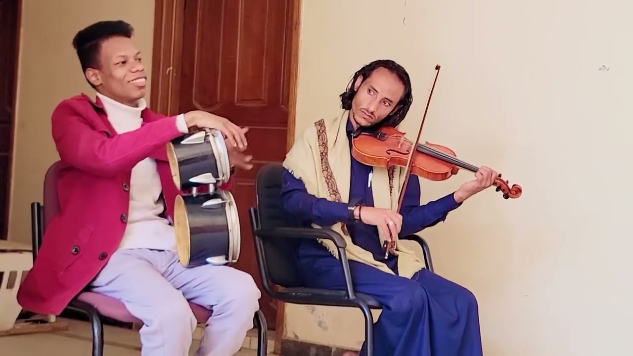 التراث اليمني على آله الكمنجه _&عزف اغنيه -يقرب الله لي بالعافيه والسلامه.yemen torath