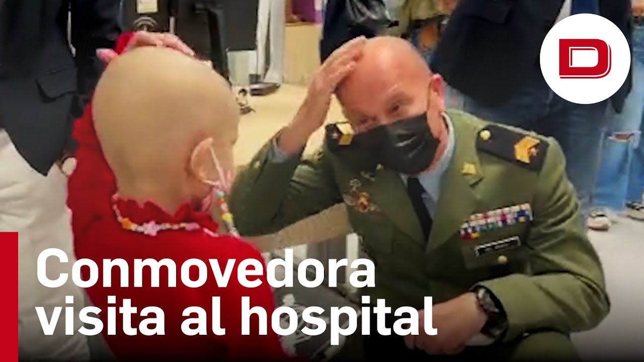 La emotiva visita del Ejército al Hospital Materno Infantil de Málaga