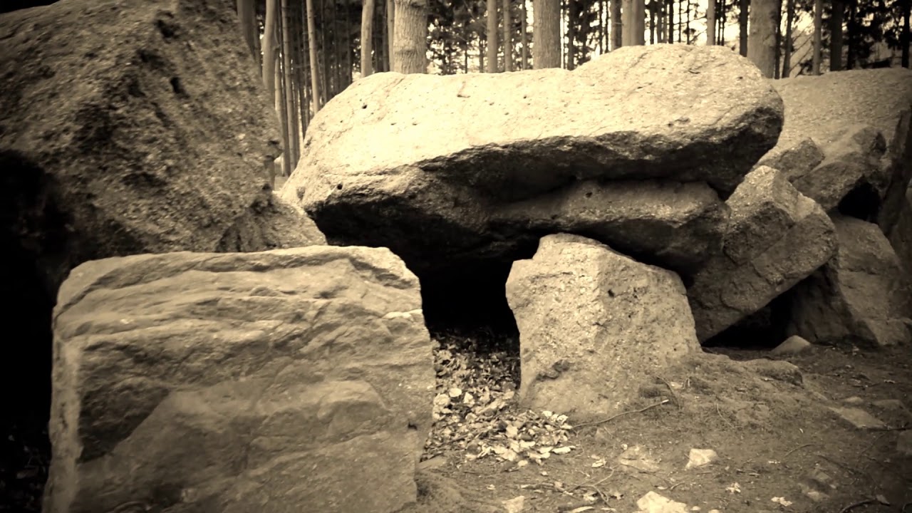 Karsteine - megalithic grave in Germany