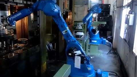 Yaskawa robot press loading