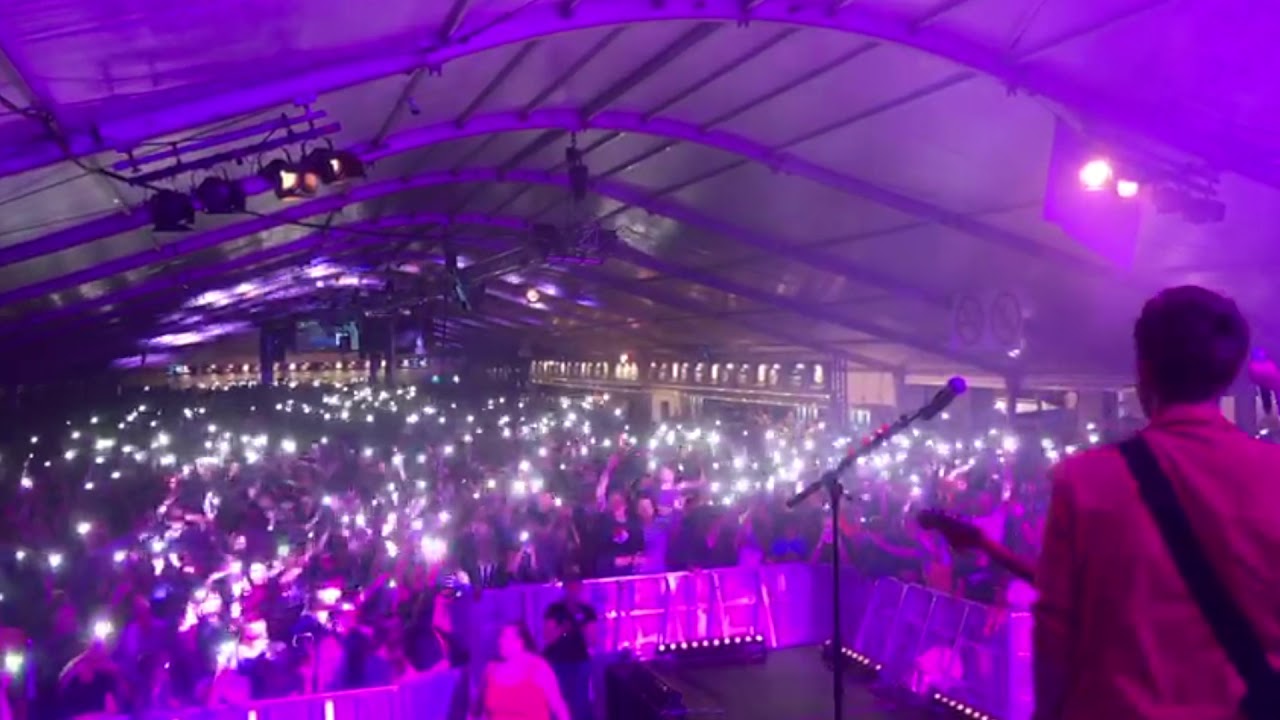 STARSTRUCK LIVE 2019