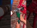 A new invention has emerged for pipe wrenches: the novel push-pull quick-adjusting pipe wrench.